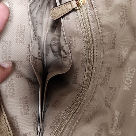 Michael Kors Callie Ballet Handbag Taupe - Picture 11 of 11